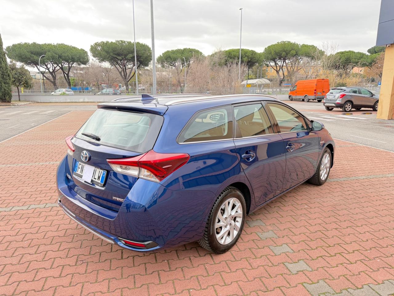Toyota Auris Touring Sports Hybrid Business Navi