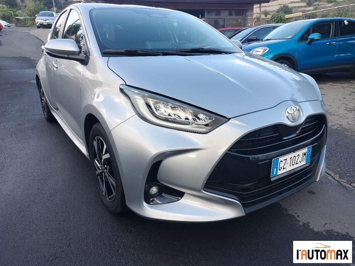 TOYOTA - Yaris 1.5h Trend