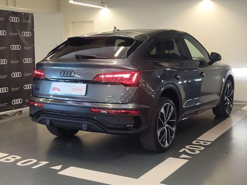 Audi Q5 Q5 Sportback 40 2.0 tdi mhev 12V Identity Black quattro s-tronic