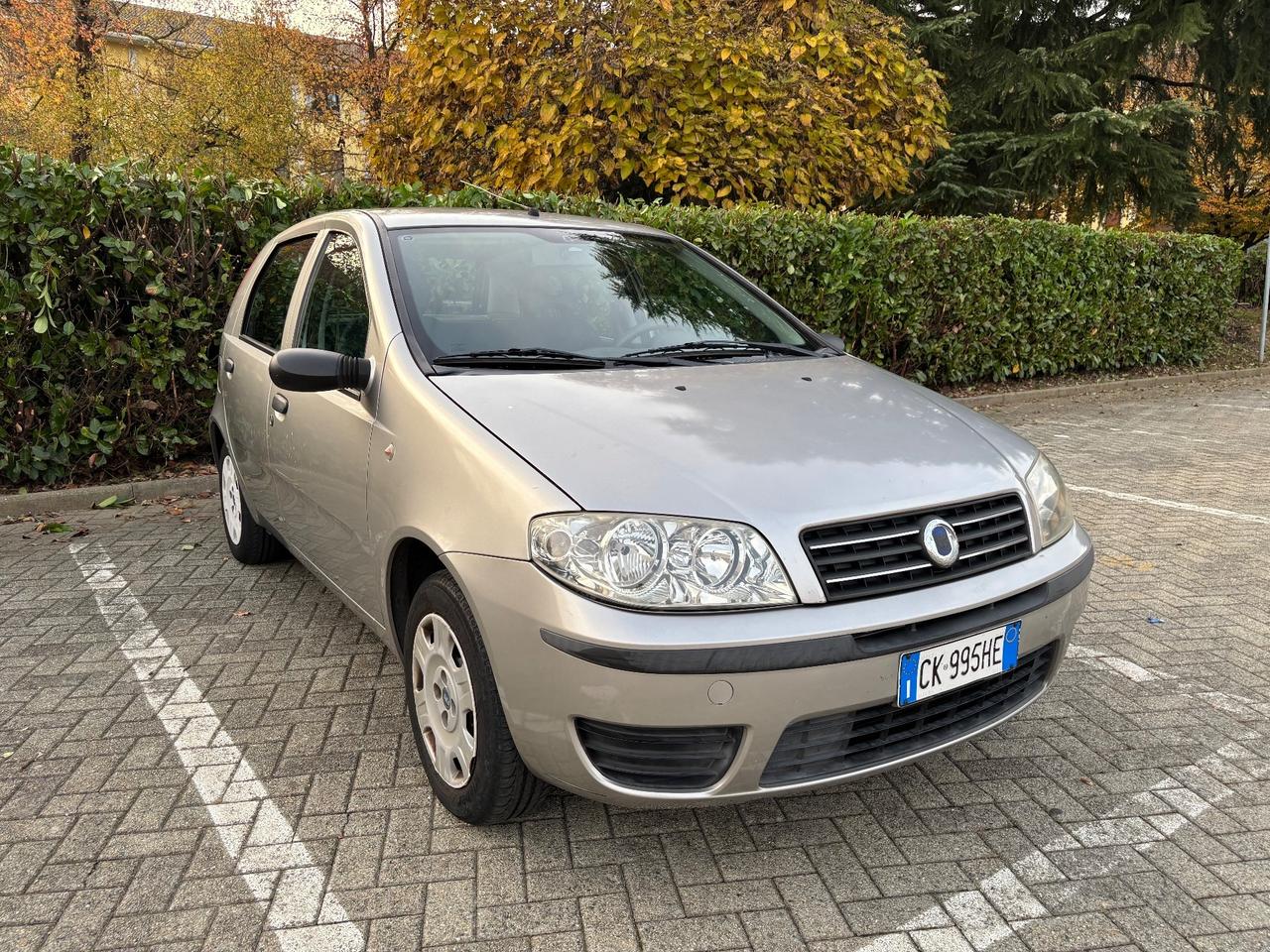 Fiat Punto 1.2i Neopatentati