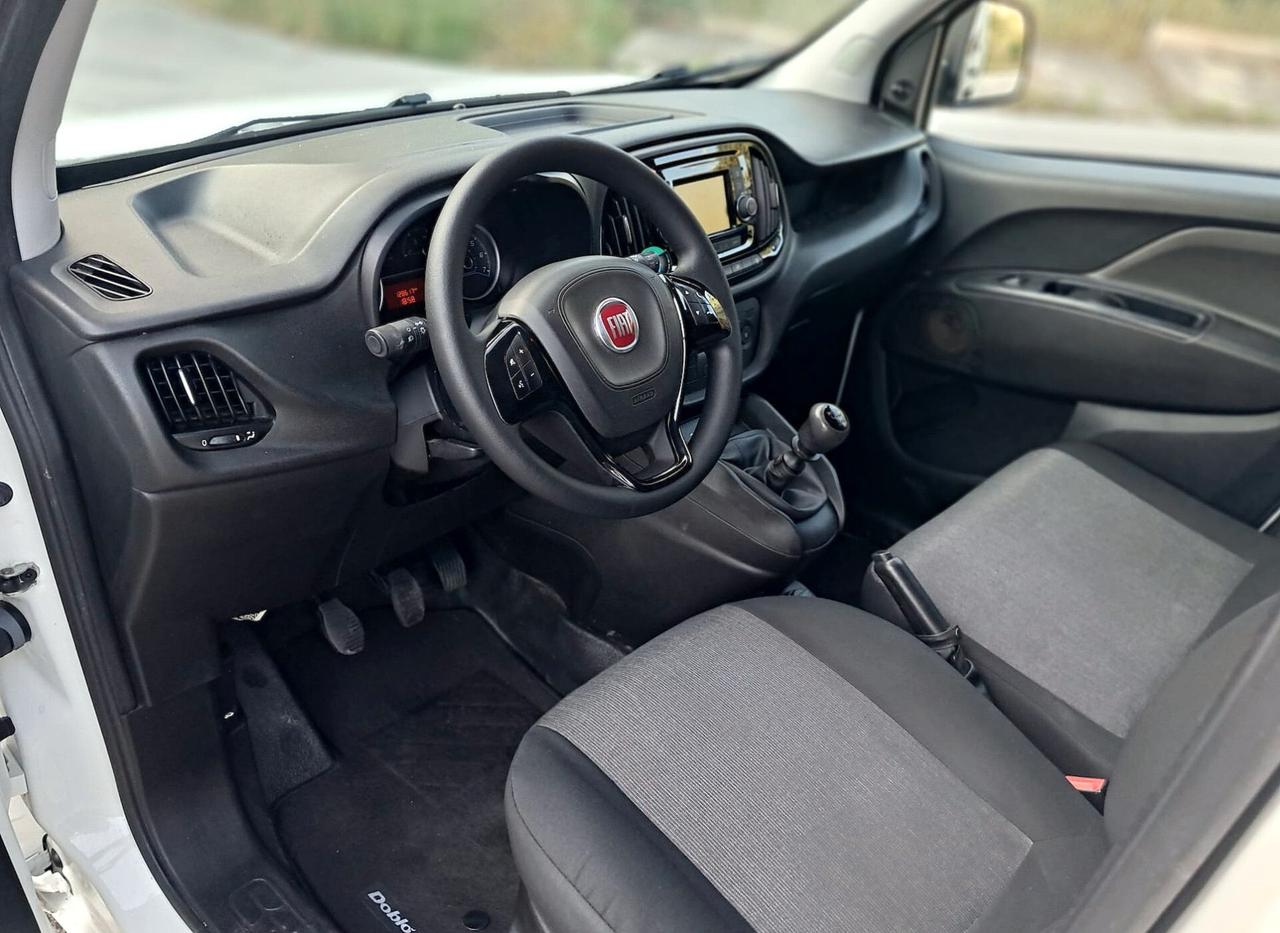 Fiat Doblo 1.6 MJT 105CV S&S PC-TN Cargo Lounge - 3 posti - Doppia porta laterale e voletto posteriore