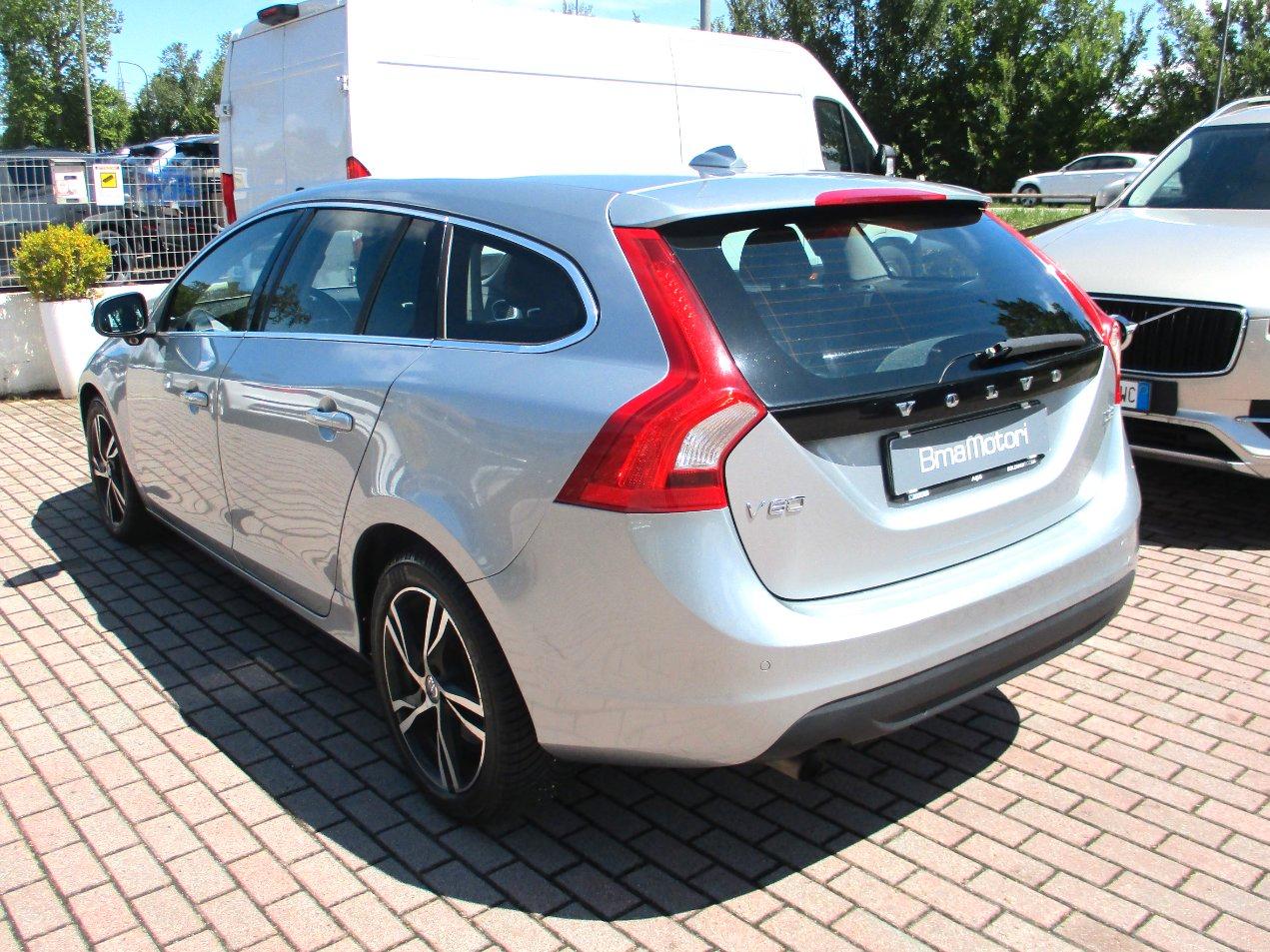 Volvo V60 2.0 d3 Summum geartronic
