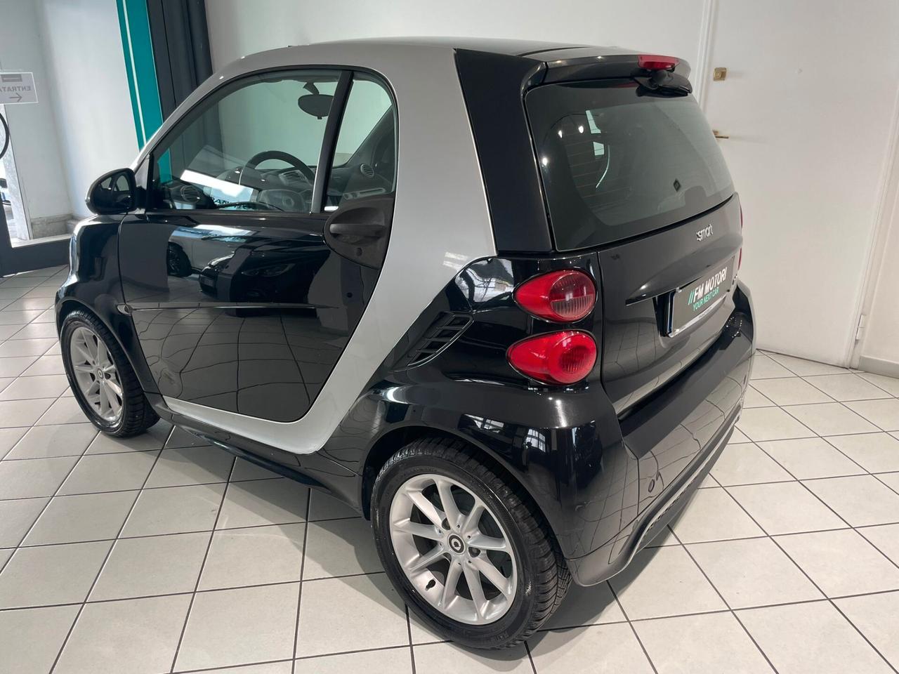 Smart ForTwo 1000 52 kW MHD coupé passion