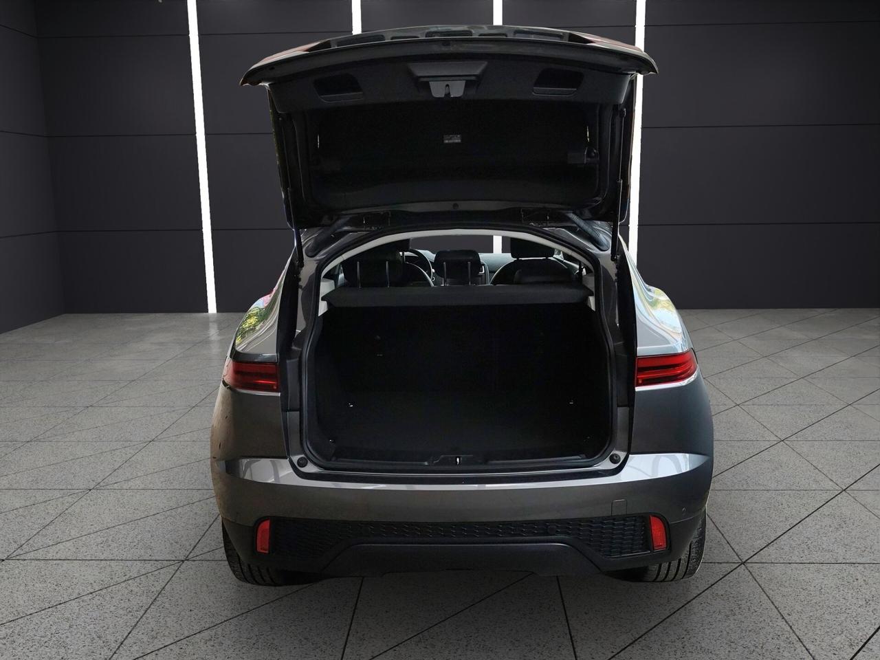 JAGUAR E-Pace (X540) E-Pace 2.0D 150 CV SE