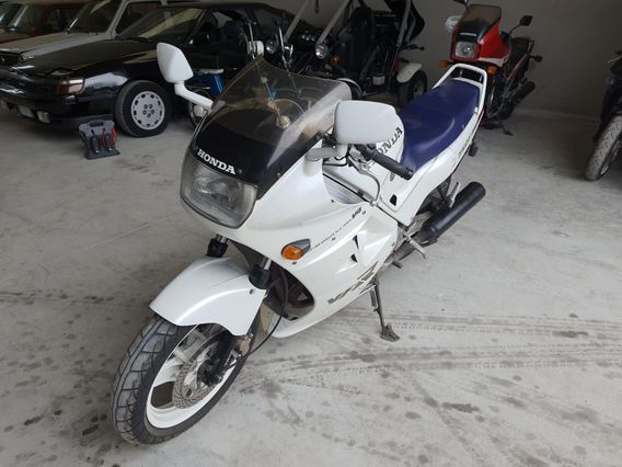 HONDA VFR 750 F ,