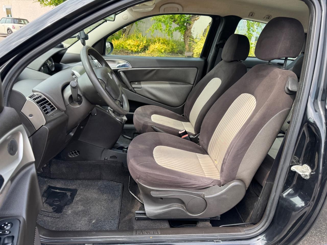 Lancia Ypsilon 1.2 60cv Neopatentati