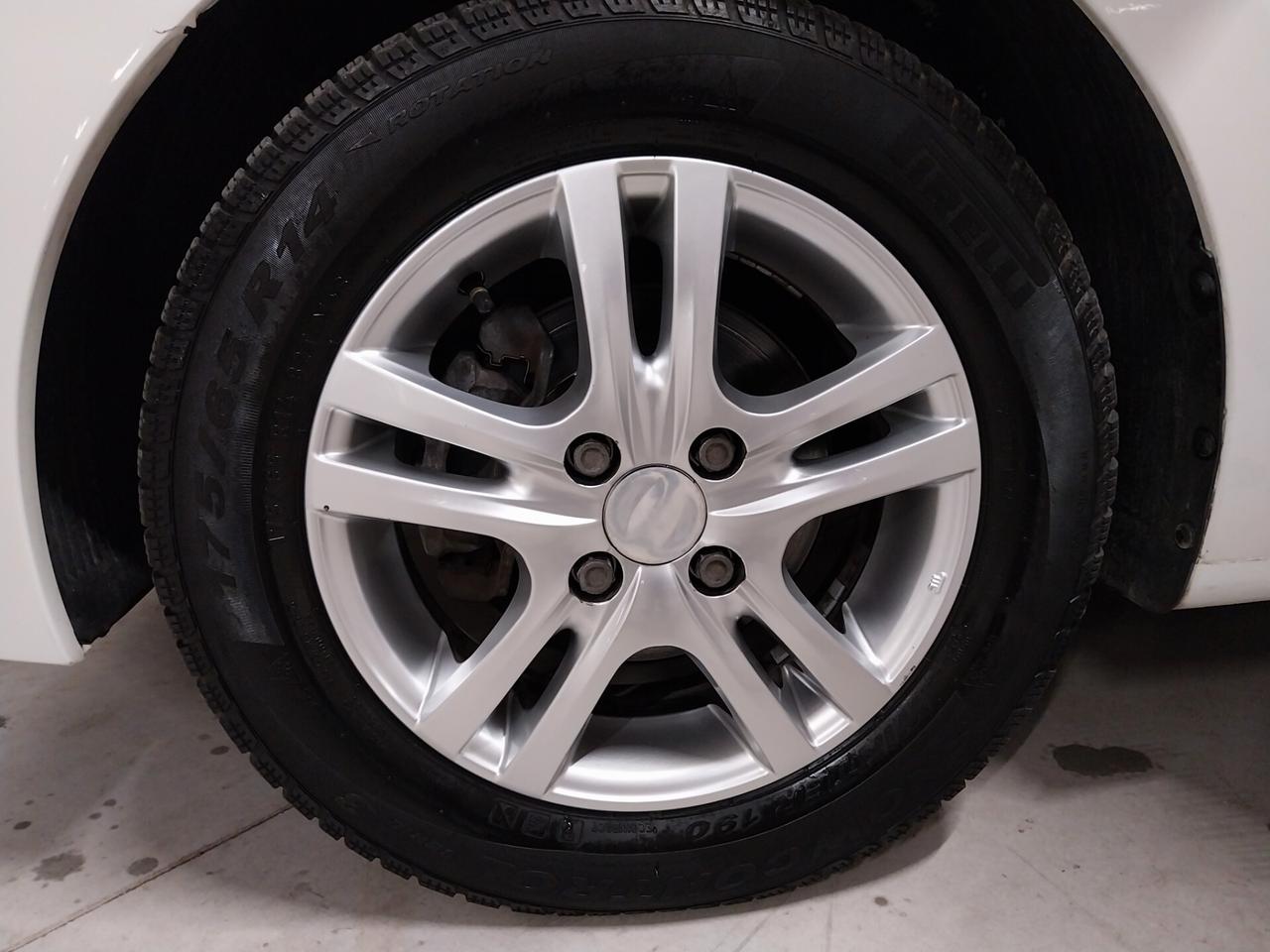 Hyundai i10 1.0 MPI Style - ok neopatentati