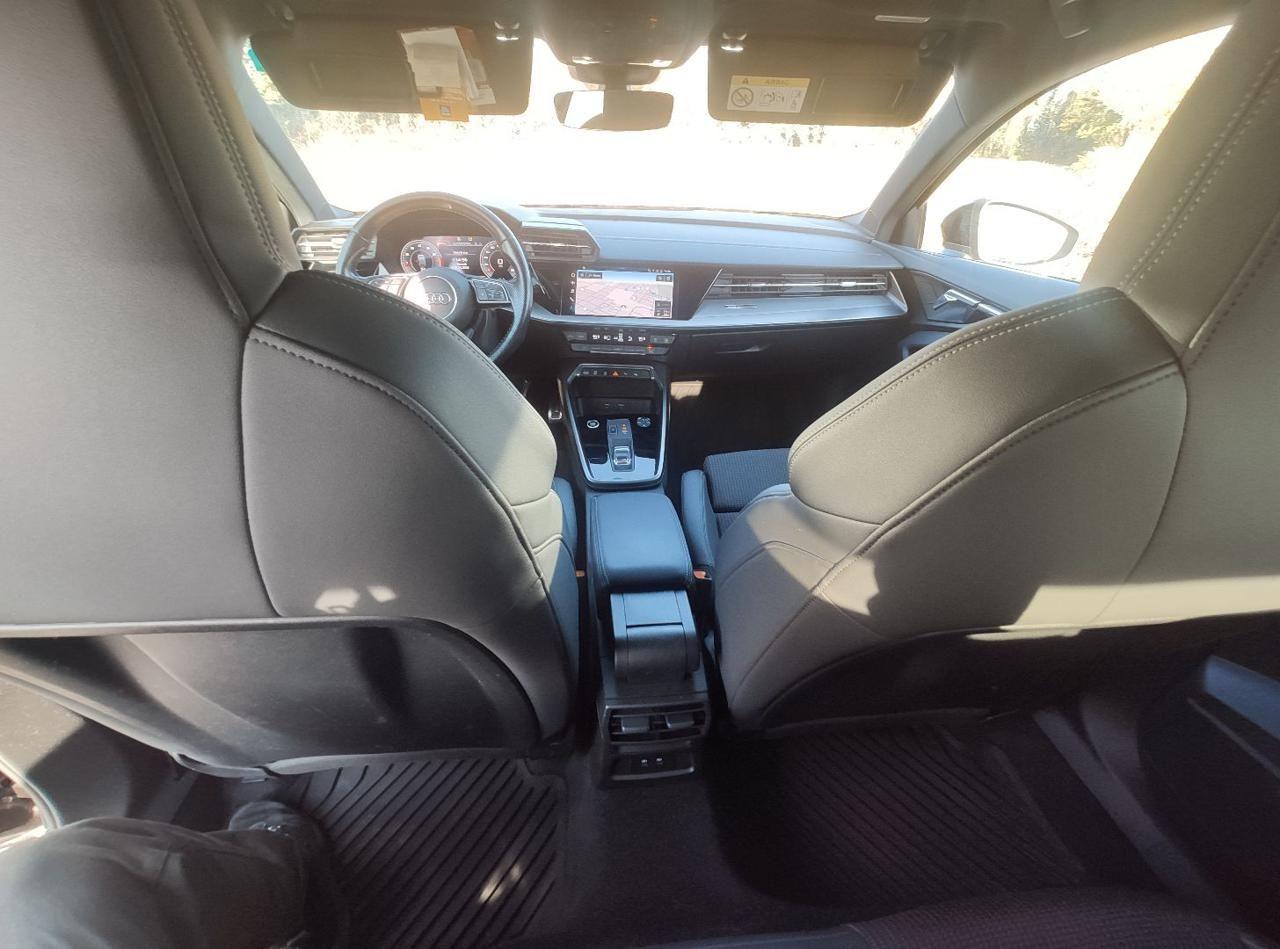 AUDI A3 SPB 35 TFSI mhev S line s-tronic!