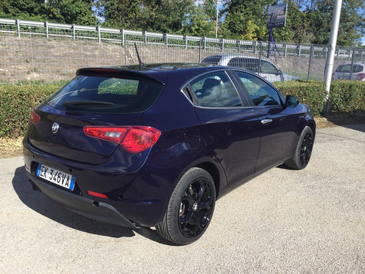 Alfa Romeo Giulietta 1.6 JTDm-2 105 CV Distinctive