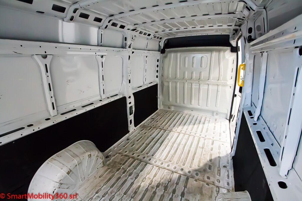 Peugeot Boxer 335 L3H2 2.2 BlueHDi 140cv S&S