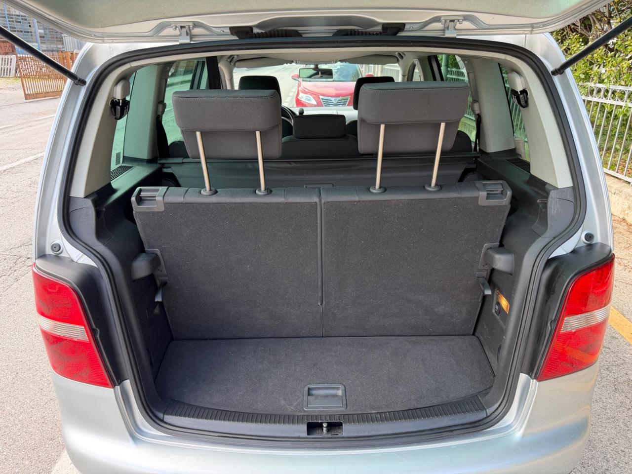 Volkswagen Touran 2.0 TDI 136CV Highline