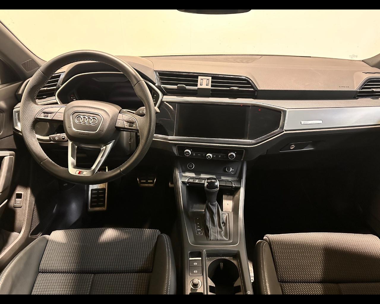 AUDI Q3 SPORTBACK 35 TDI S-TRONIC S-LINE EDITION