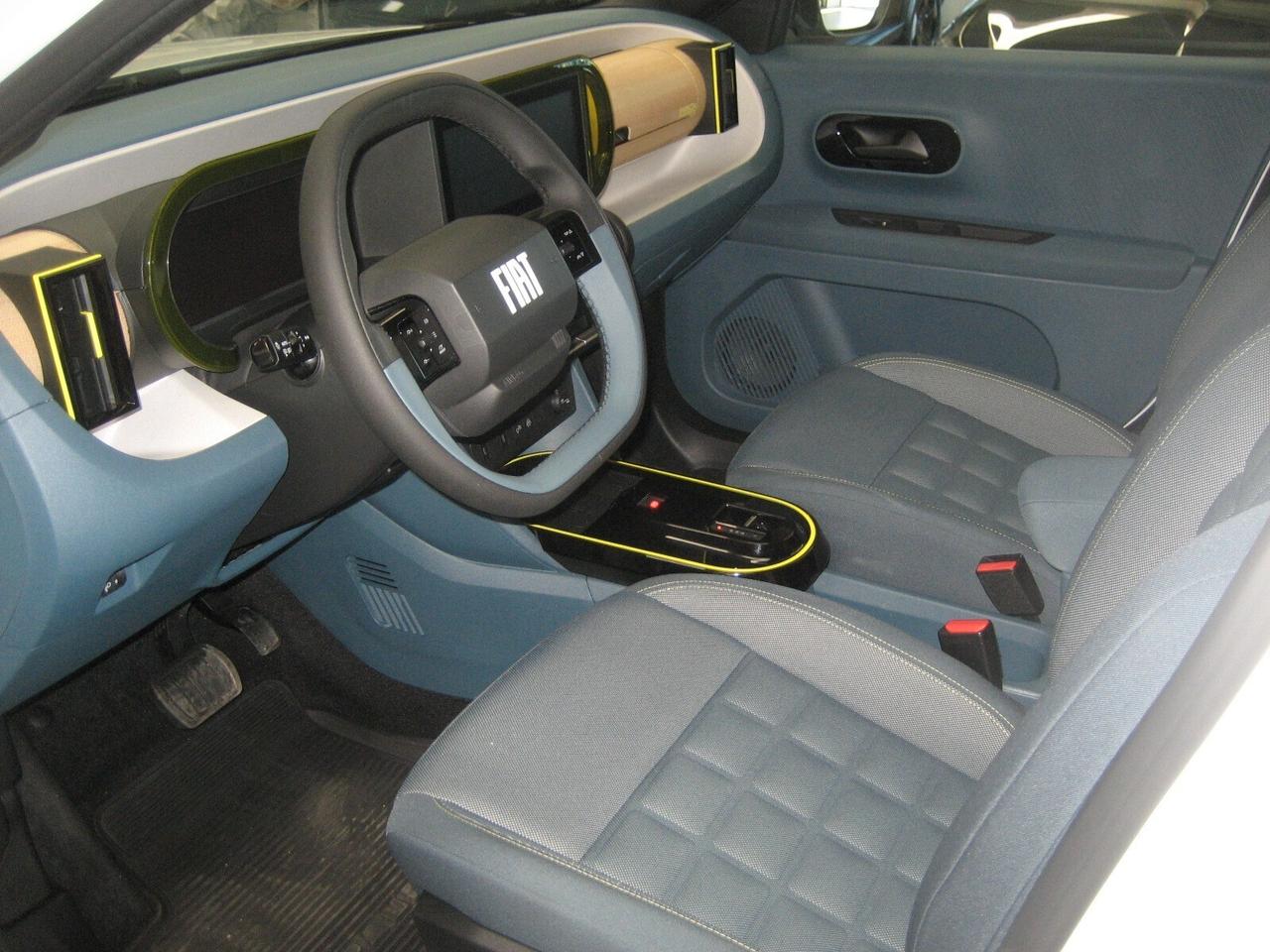 Fiat Grande Panda 1.2 Hybrid 110 CV S&S La Prima