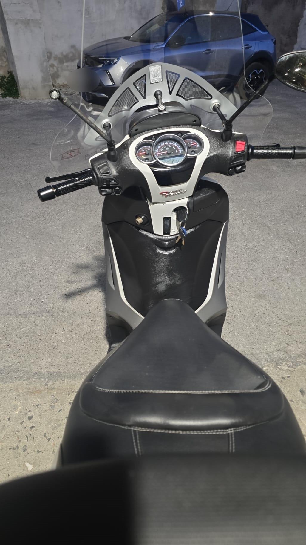 PIAGGIO BEVERLY 350 DEL 2013 USATO