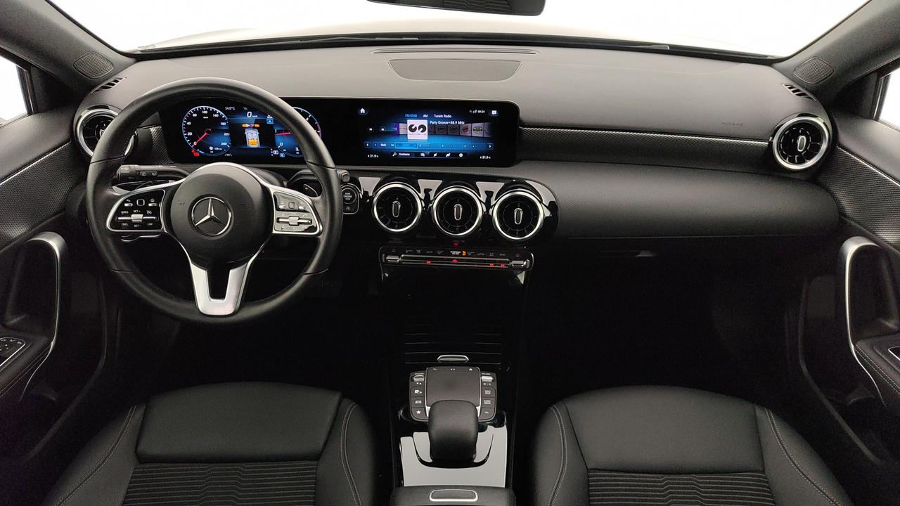 Mercedes-Benz Classe A - W177 2018 - A 180 d Sport auto