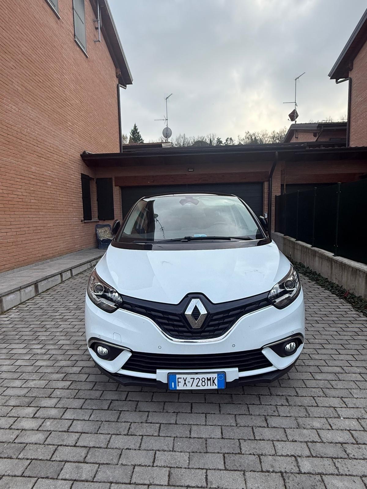 Renault Scenic Scénic Blue dCi 120 CV EDC Intens