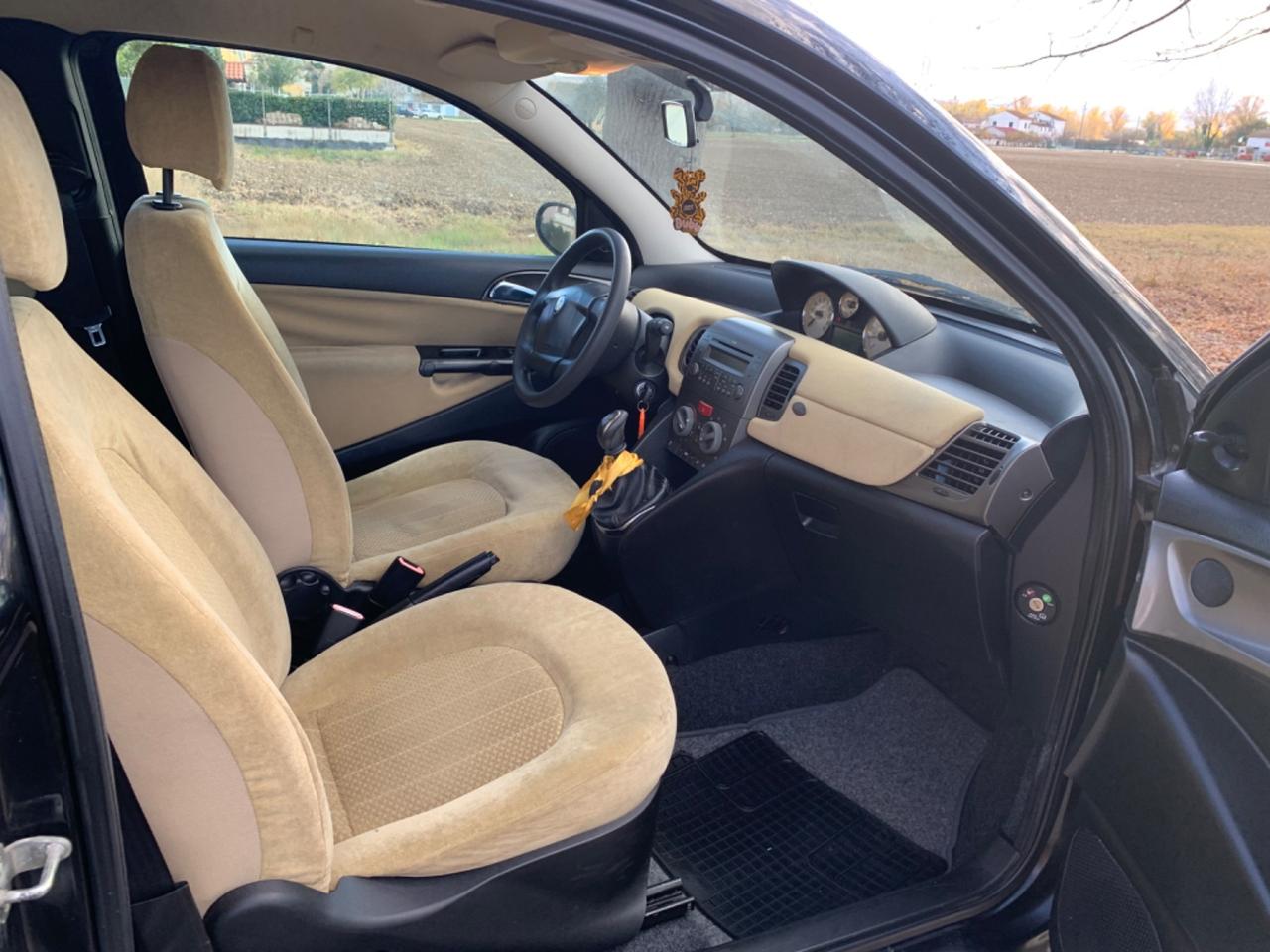 Lancia Ypsilon 1.2 Oro accessoriata