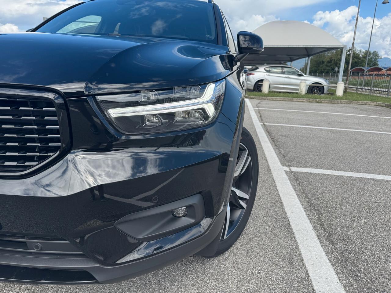 Volvo XC40 D4 AWD R-Design 2.0TDCi 190CV Automatica