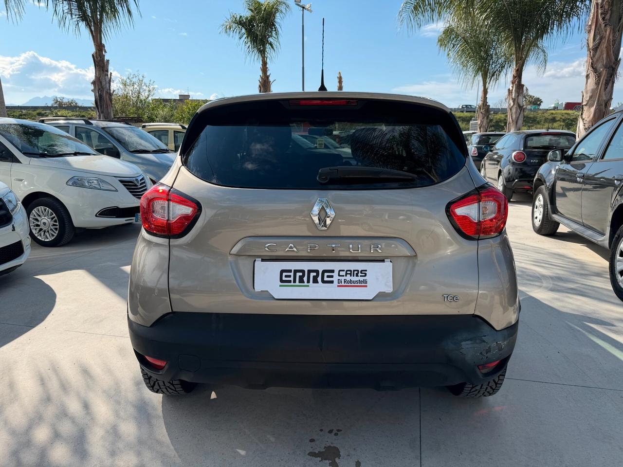 RENAULT CAPTUR 2014 900 BENZINA 90 CV *LEGGI