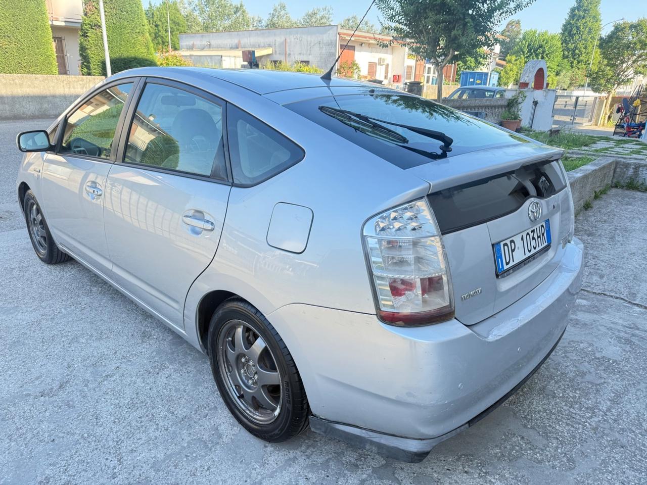 Toyota Prius 1.5 HYBRID 5P. POCHI KM 2008 NEOPAT