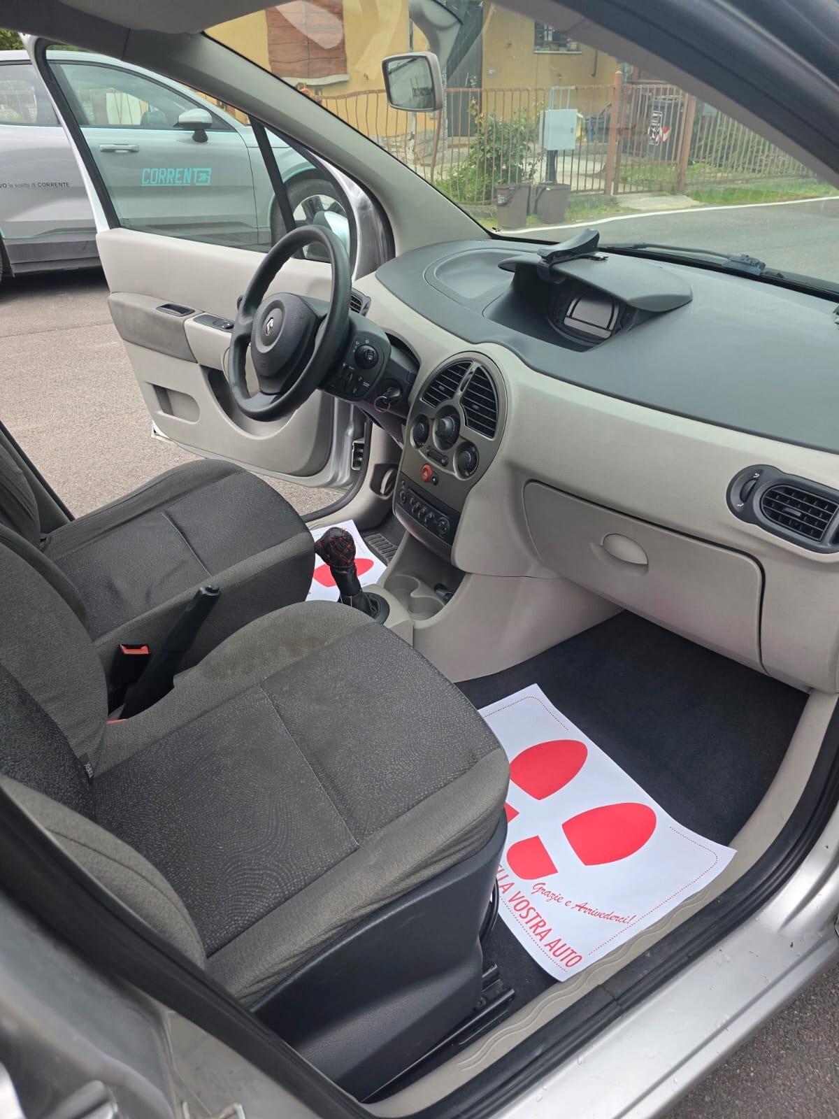 Renault Modus 1.2 16V Luxe Dynamique