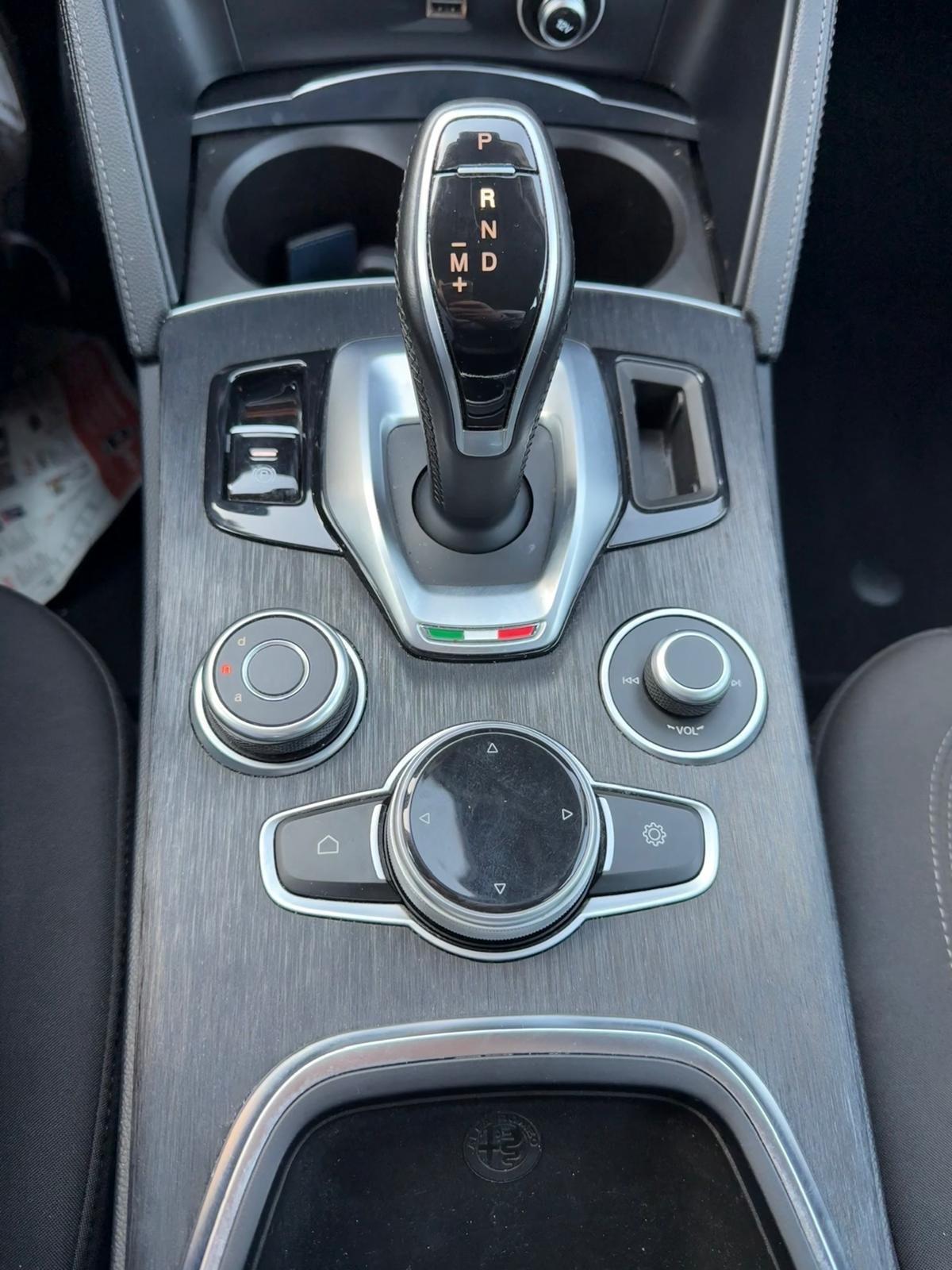 Alfa Romeo Stelvio 2.2 Turbodiesel 190 CV AT8 Q4 Ti