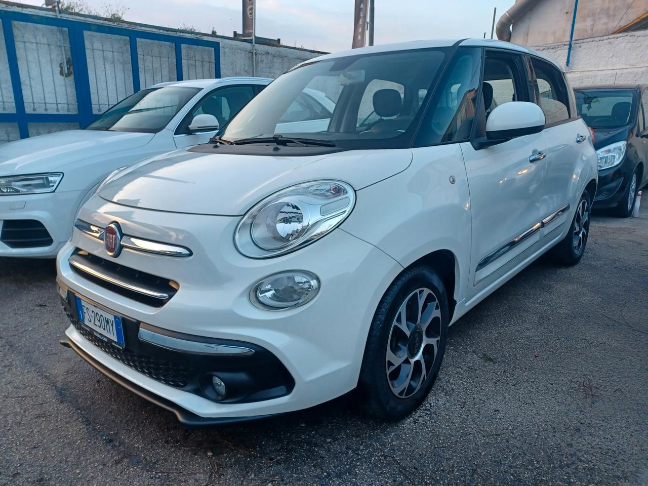Fiat 500L 1.4 95 CV Lounge SOLO 49000 KM!!!