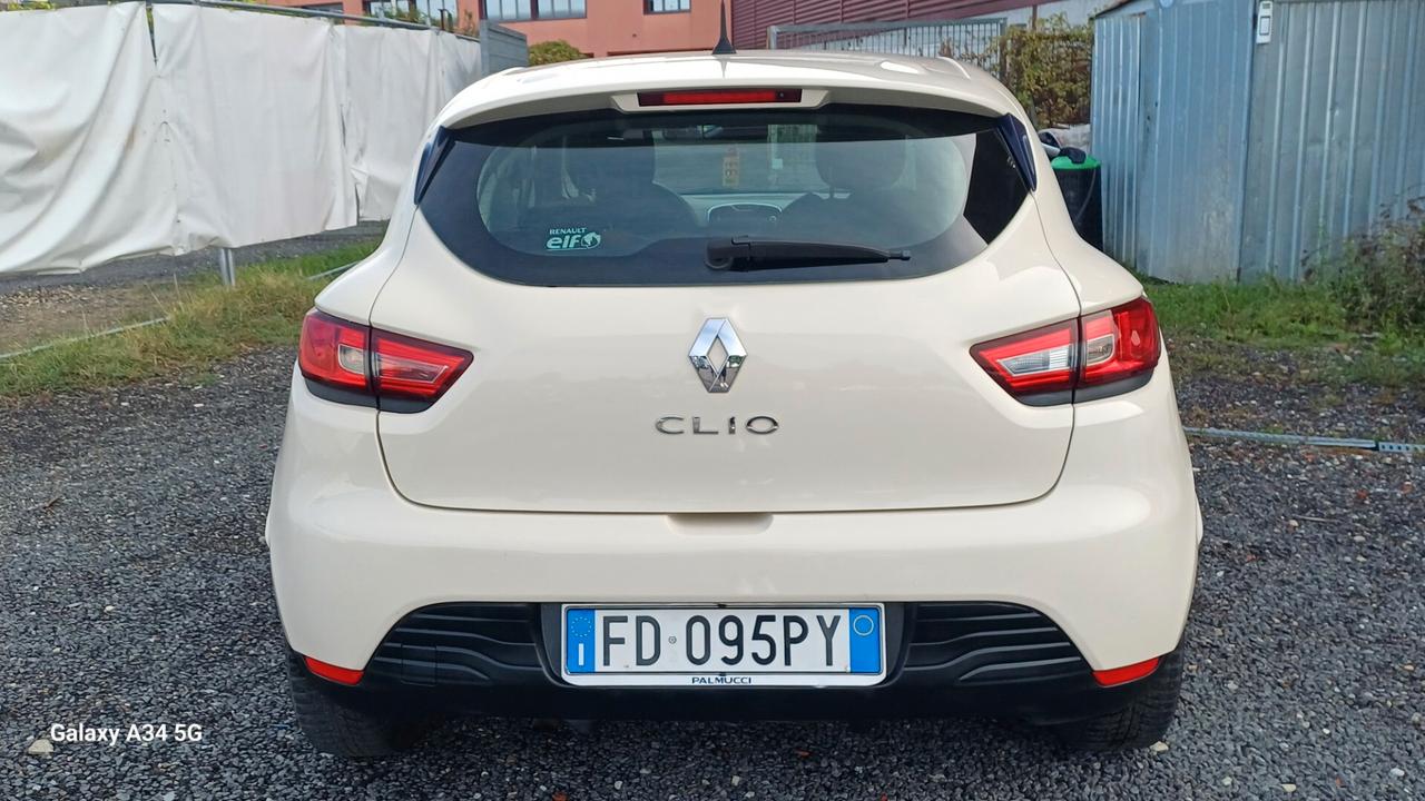 Renault Clio 1.2 75CV 5 porte Intens