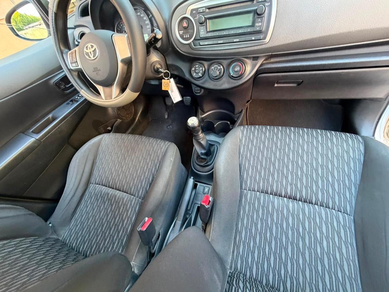 Toyota Yaris 1.0 5 porte Active