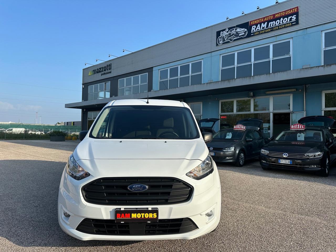 Ford Tourneo Connect 1.5 100 CV Titanium PROBLEMI AL MOTORE