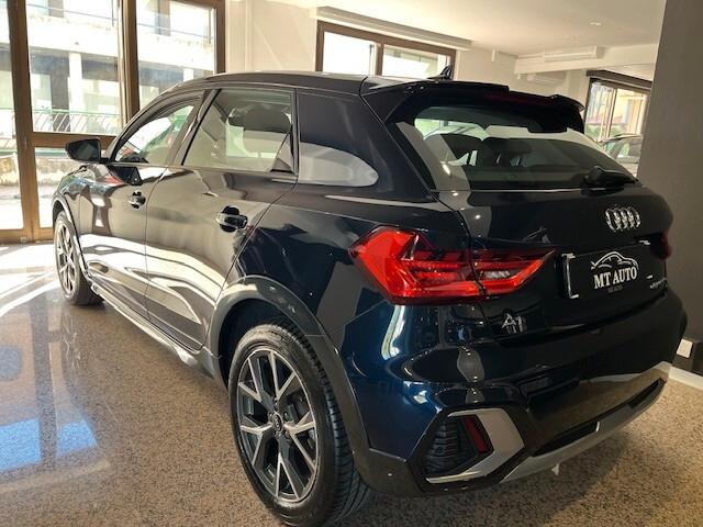 Audi A1 citycarver 30 TFSI S tronic Admired