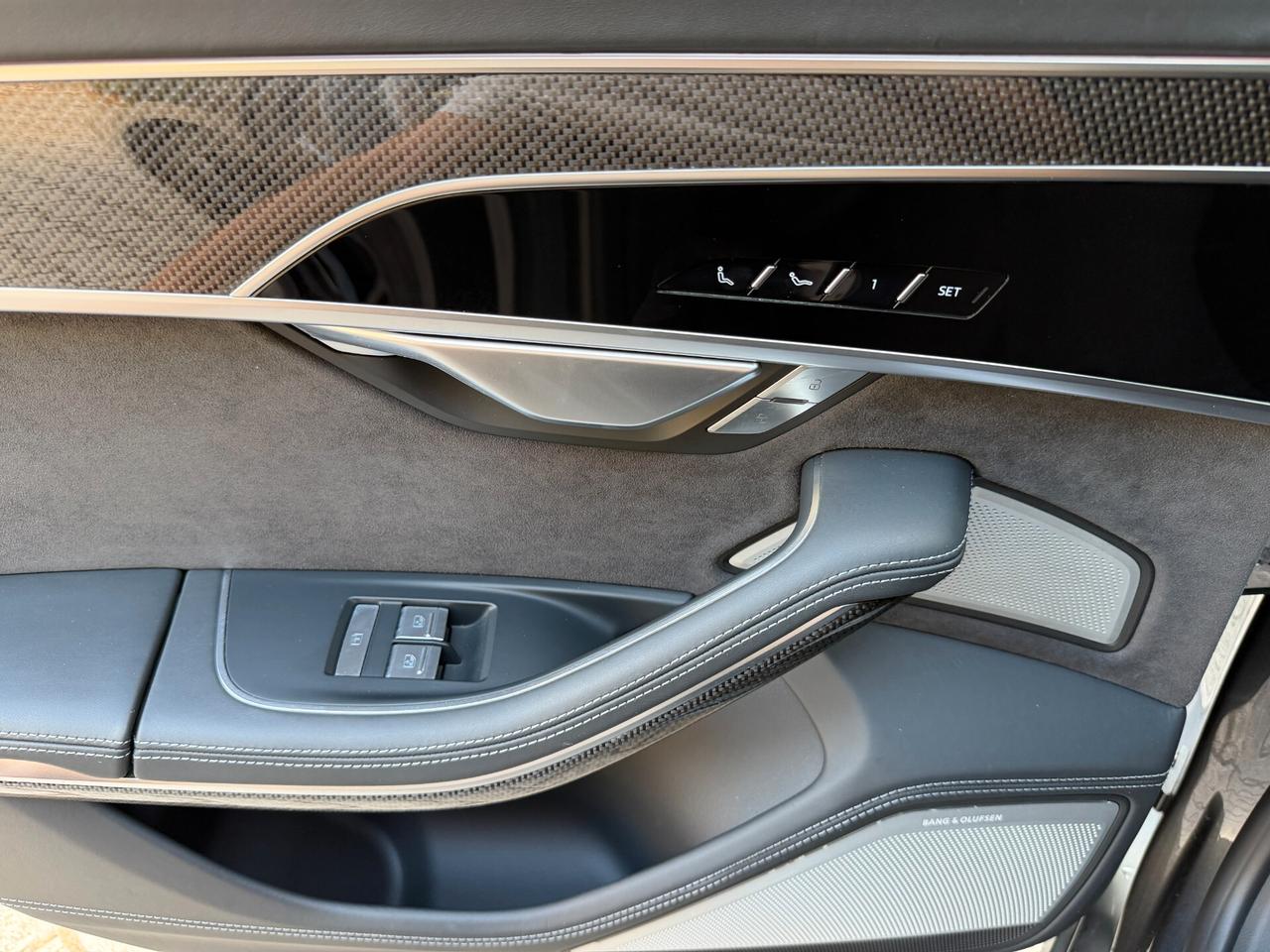 Audi A8 S8 TFSI quattro tiptronic s-line