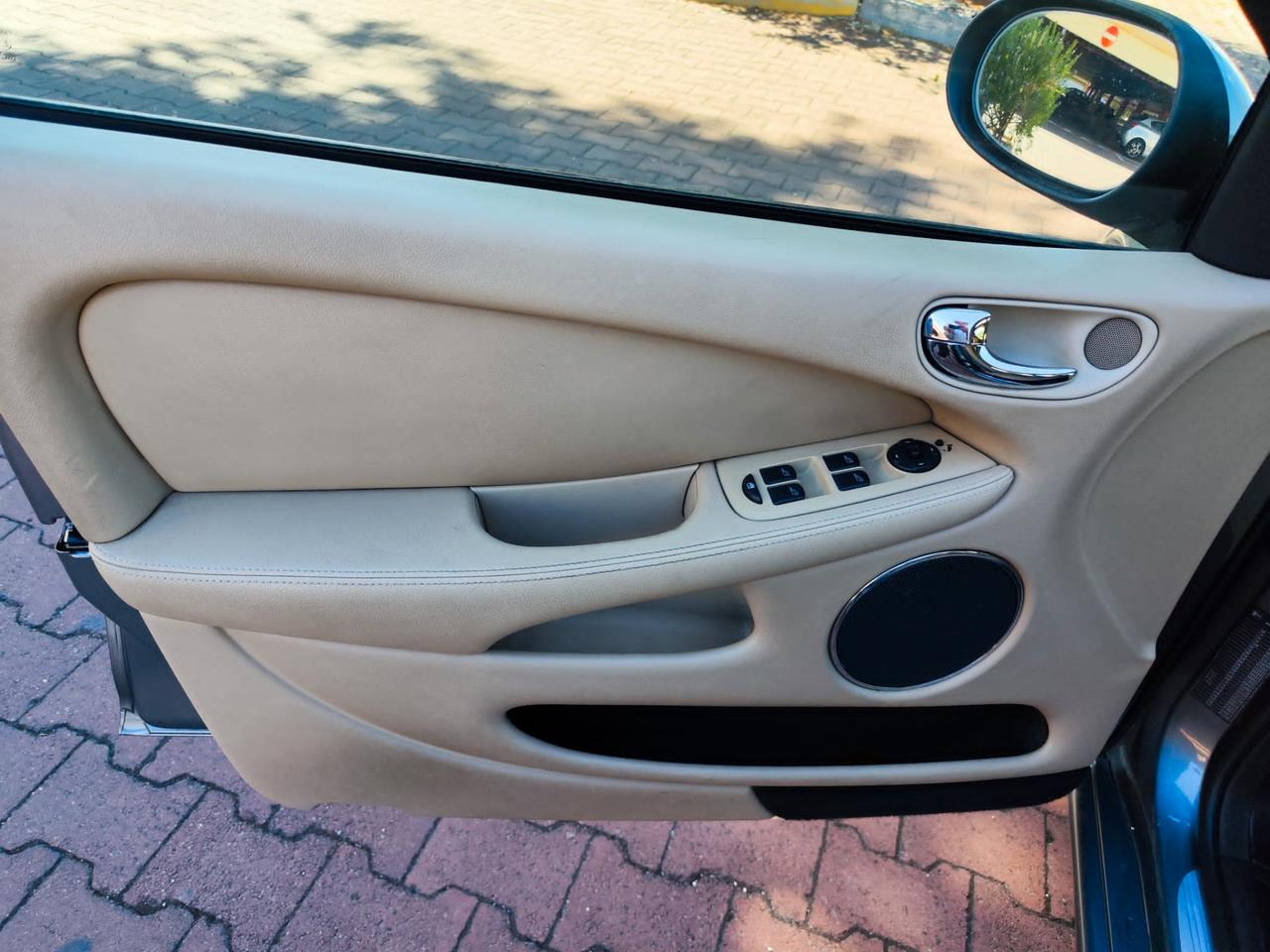 Jaguar X-Type 2.0D cat Executive EU3