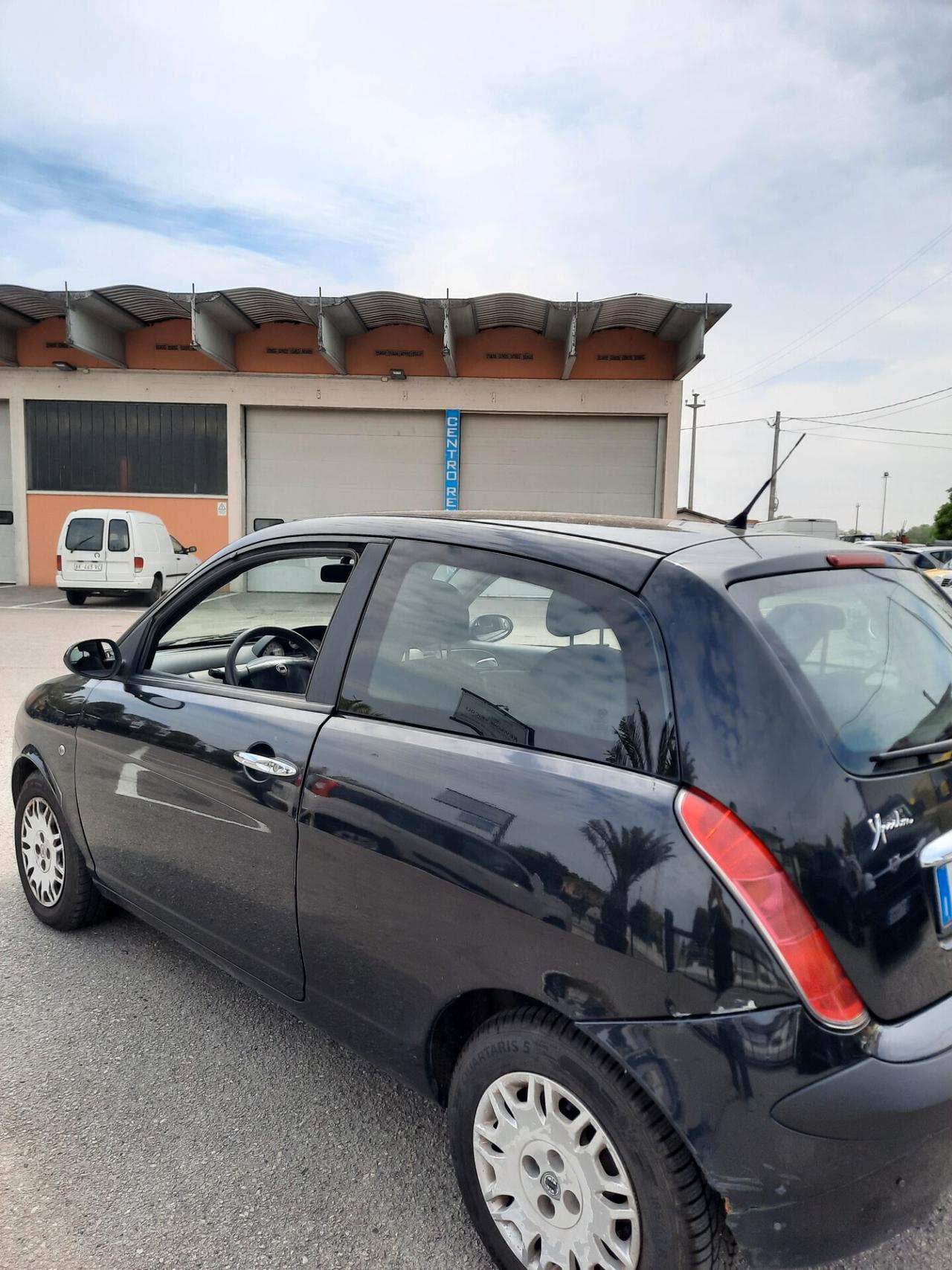 Lancia Ypsilon 1.3 Multijet Platino OK NEOPATENTATI