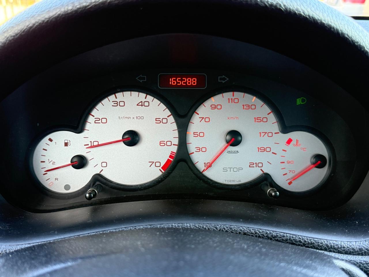 Peugeot 206 1.1 3p. XT