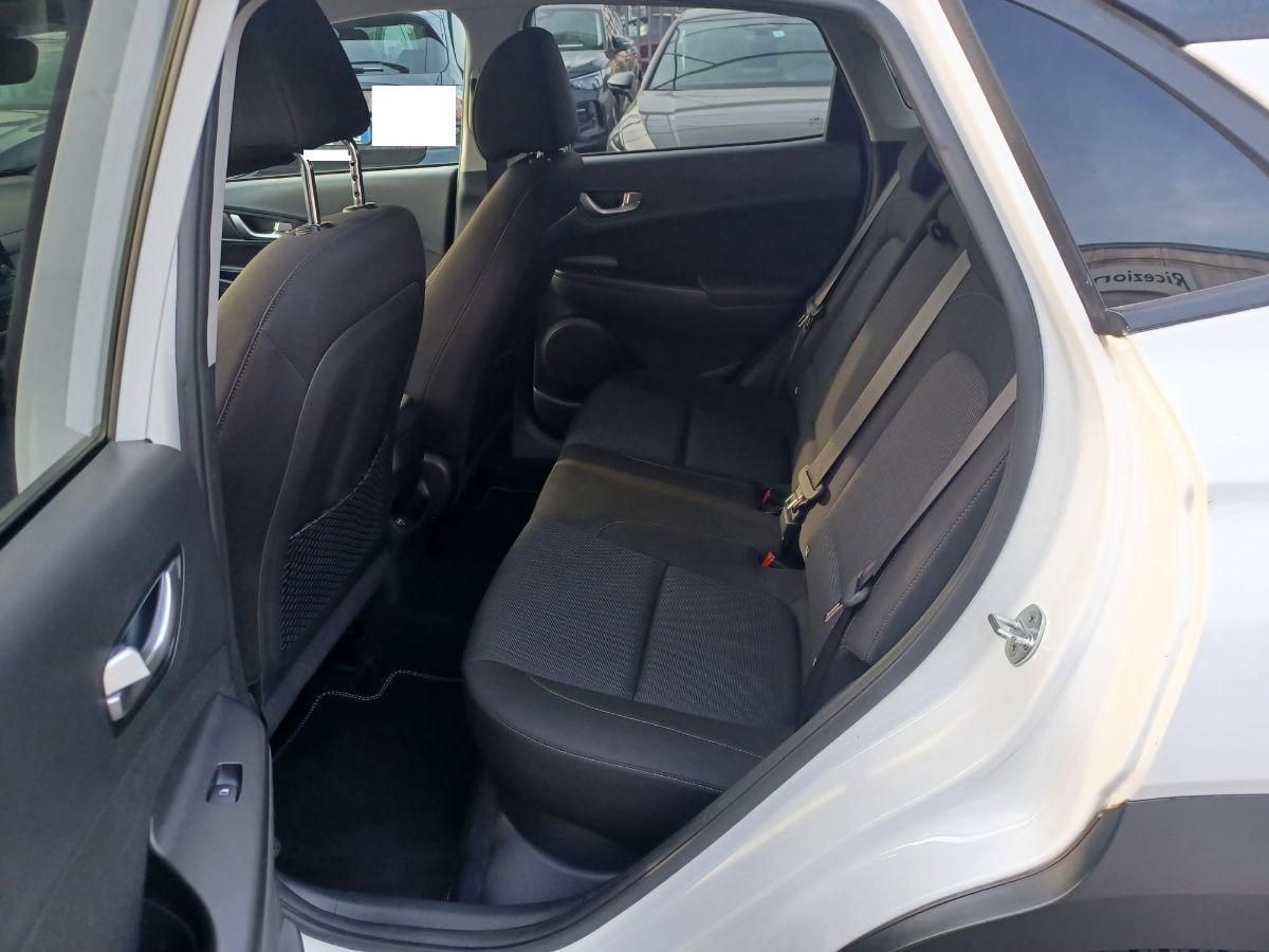 HYUNDAI Kona 1.6 CRDI Hybrid 48V DCT XLine Safety Pack 136 C.V.