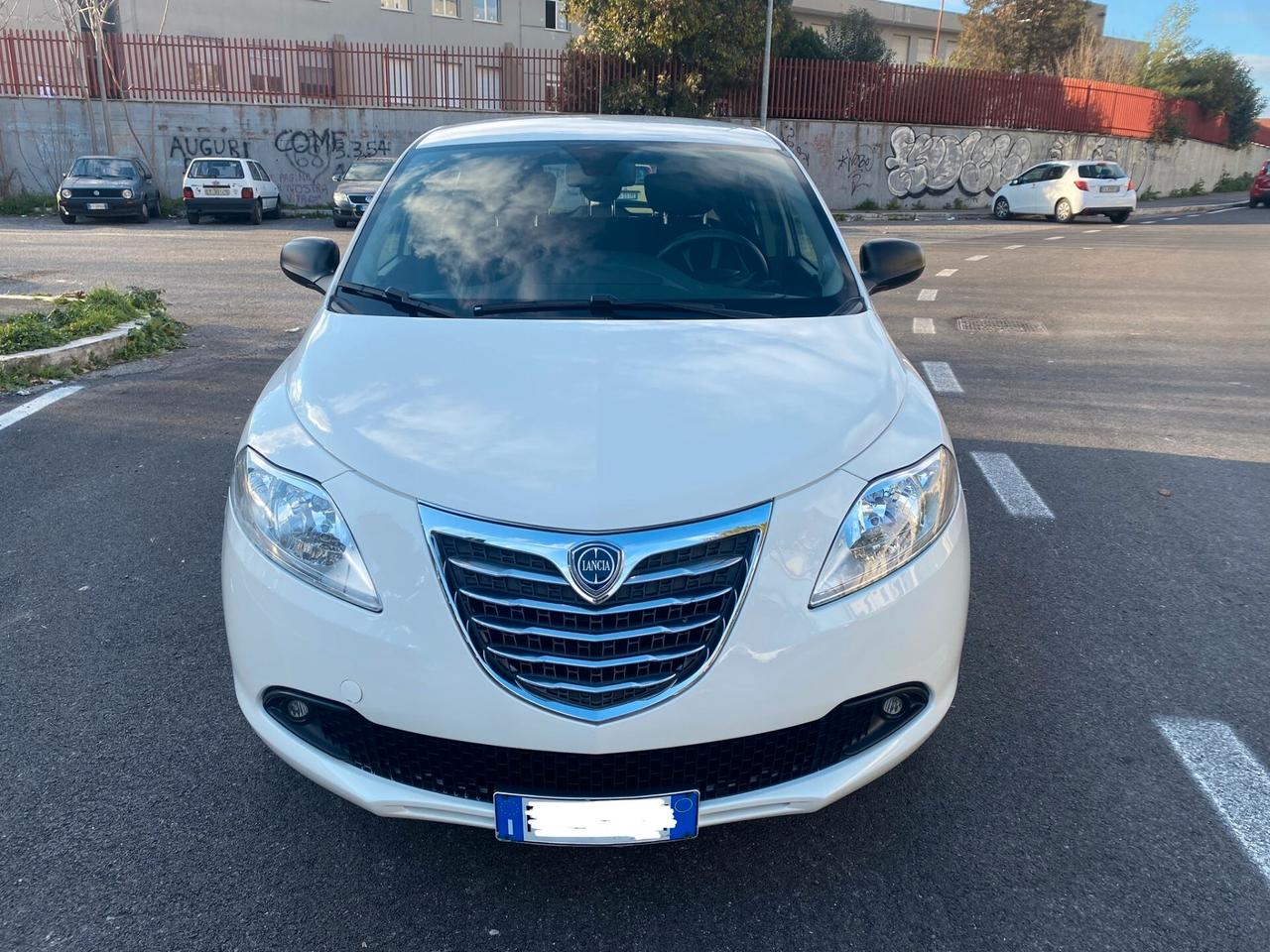 Lancia Ypsilon 1.2 Elefantino x neopatentati