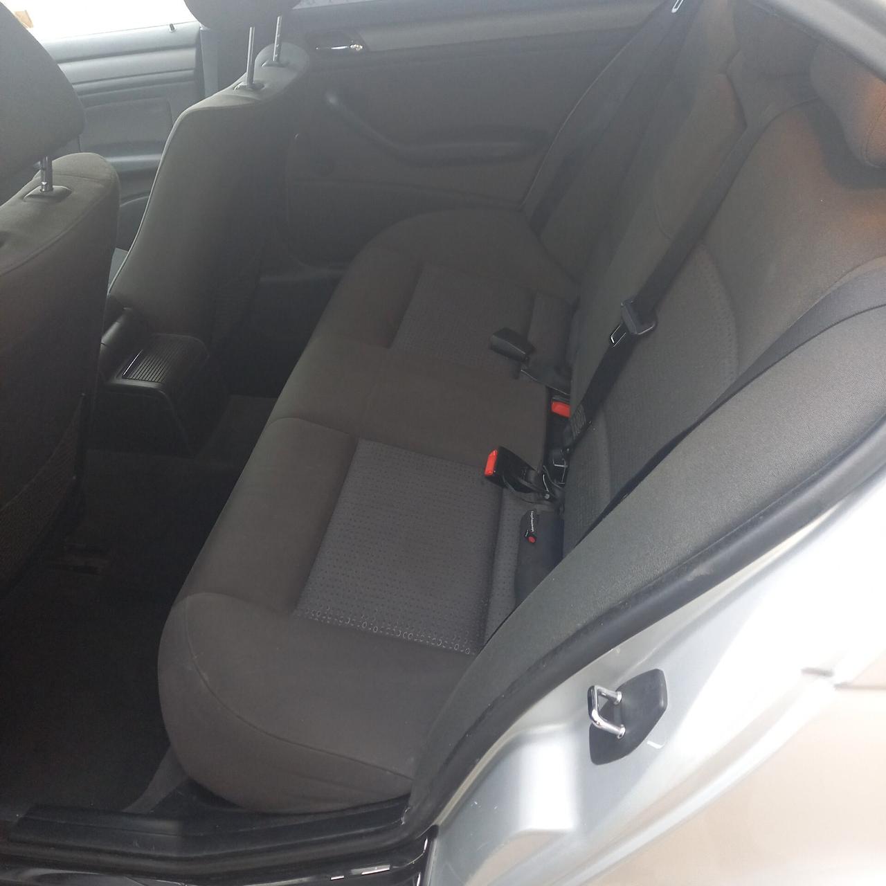 Bmw 320 320i (2.2) cat 4 porte Attiva