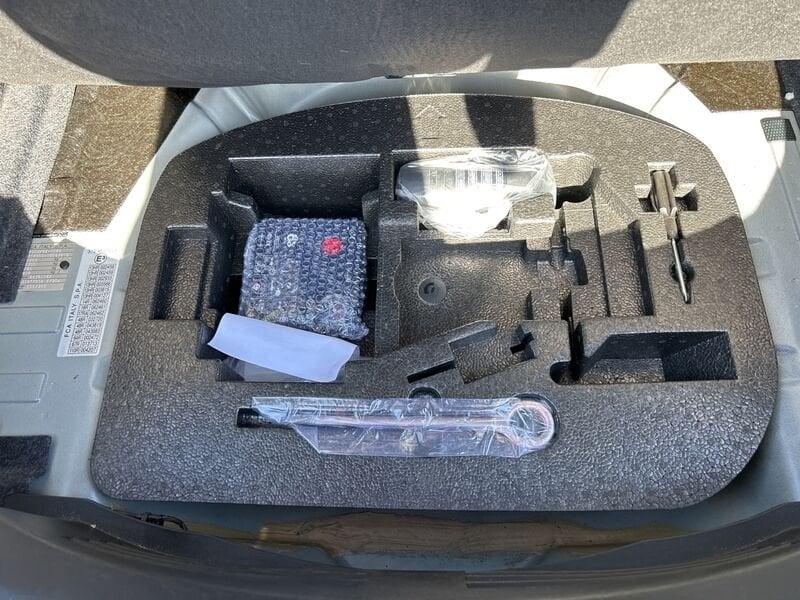 Lancia Ypsilon III 2015 1.0 hybrid Silver s&s 70cv