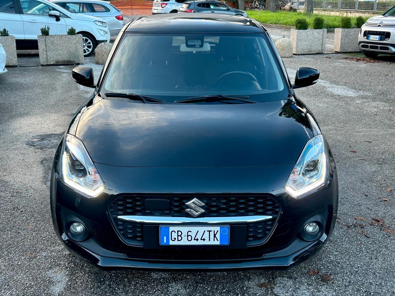 " UNA CHICCA " Suzuki Swift 1.2 Hybrid Top