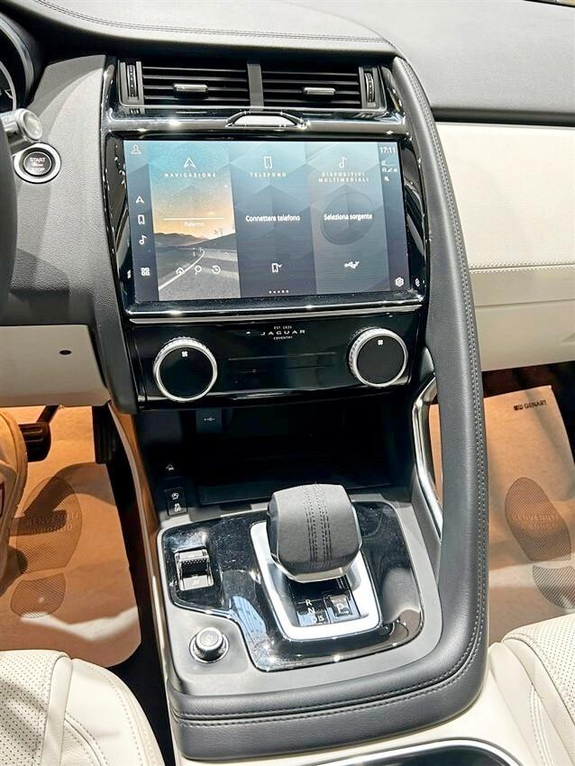 Jaguar E-Pace 2.0D I4 163 CV AWD Auto SE
