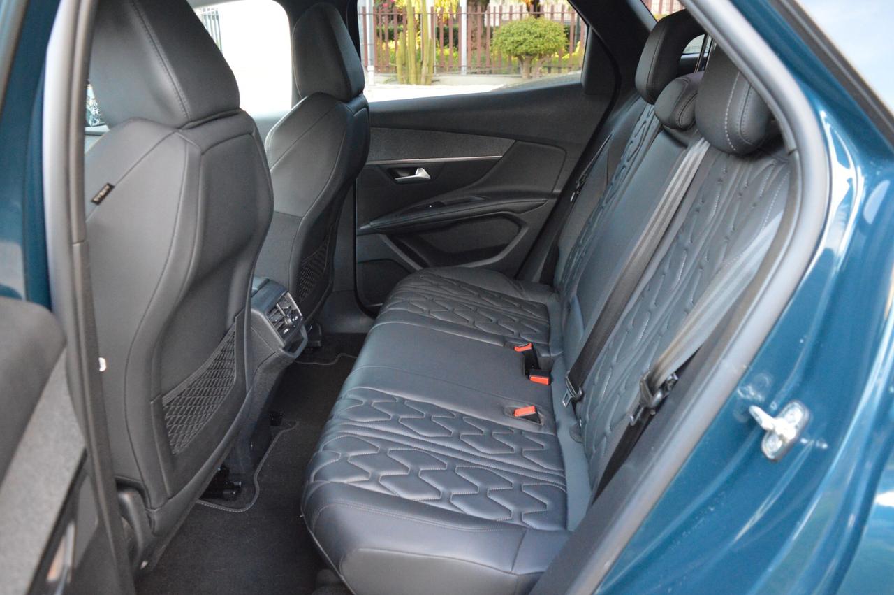 Peugeot 3008 BlueHDi 130 S&S EAT8 Allure Pack