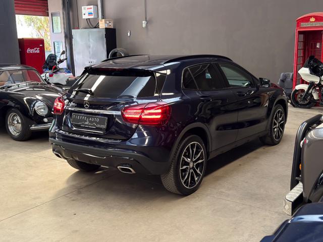 MERCEDES-BENZ GLA 180 d Automatic Sport