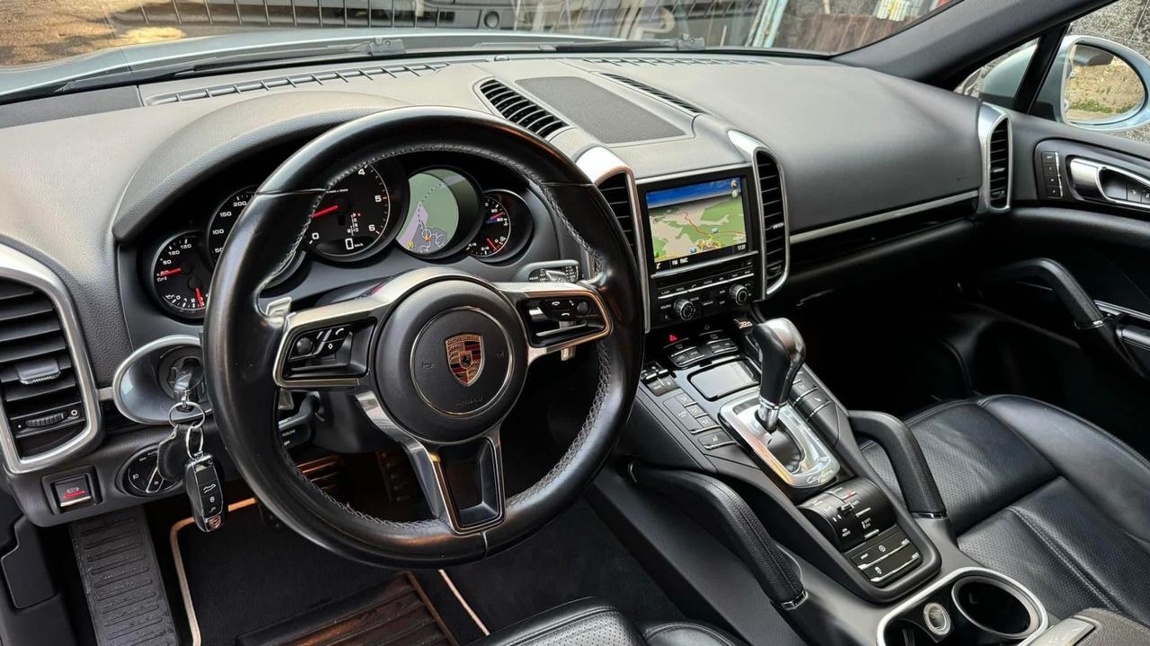 Porsche Cayenne 3.0 Diesel Platinum Edition