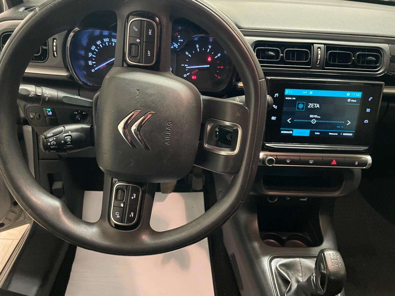 Citroen C31.2 82 CV PureTech Shine Full Cinghia+tagliando Neopatentati