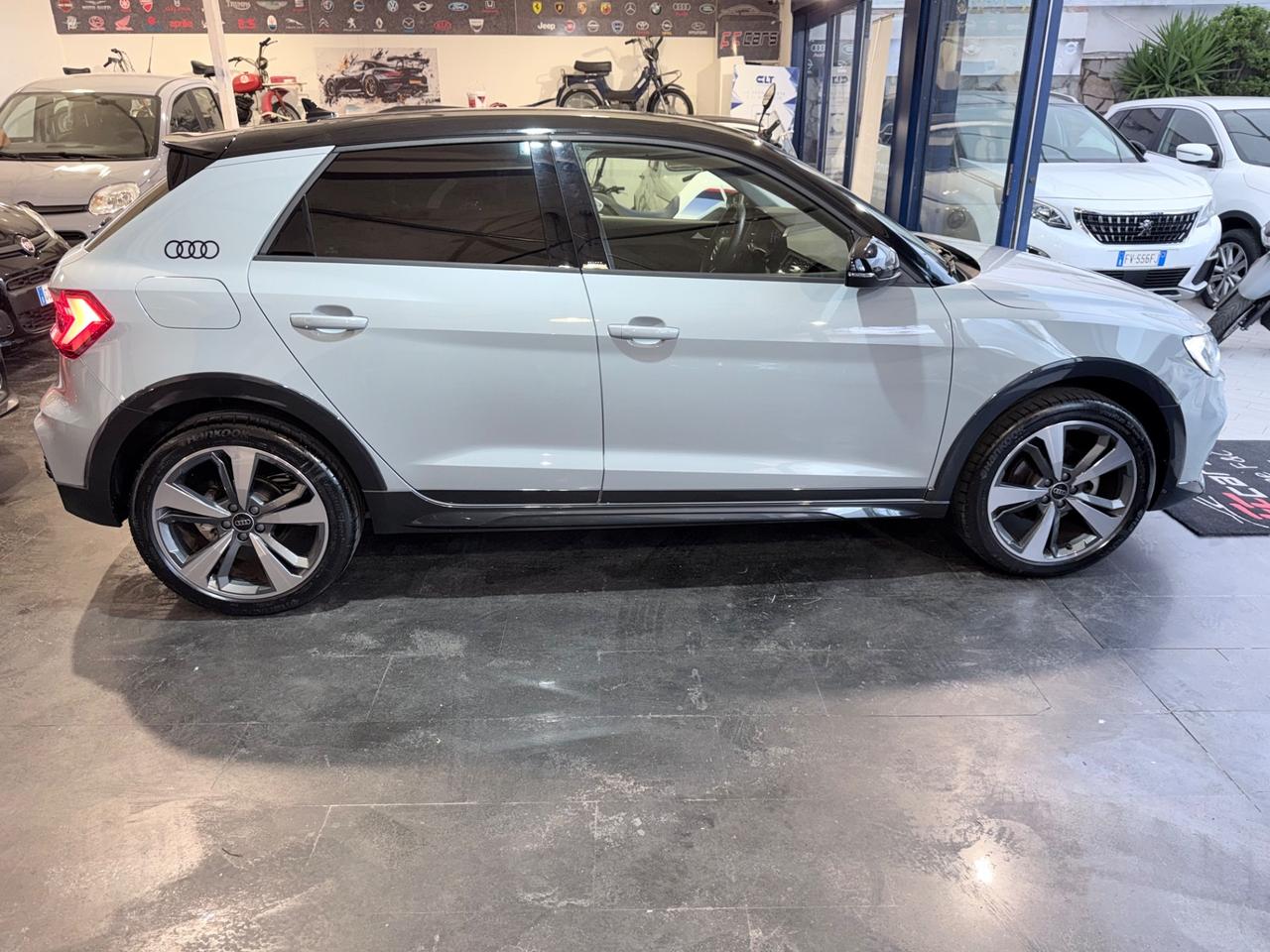 Audi A1 SPB 30 TFSI S tronic Identity Black