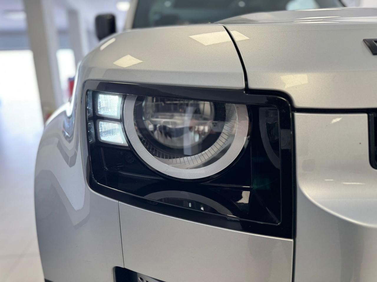 Land Rover Defender 110 2.0 SD4 AWD Auto HSE