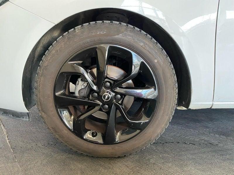 Opel Corsa 1.2 5 porte b-Color