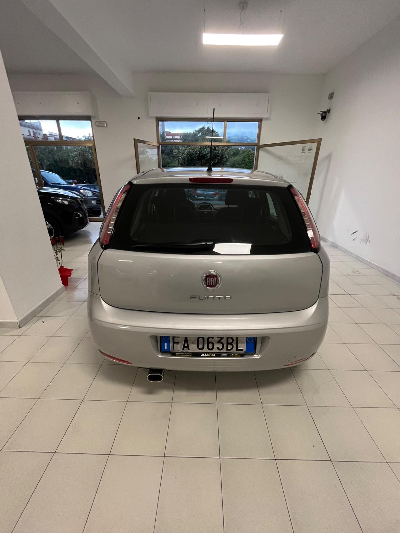 Fiat Punto 1.3 MJT II 75 CV 5 porte Street