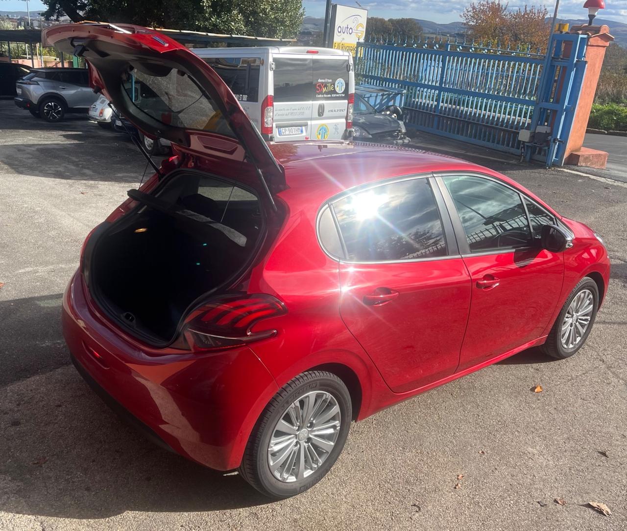 Peugeot 208 PureTech 82 5 porte Style-Km 85500-